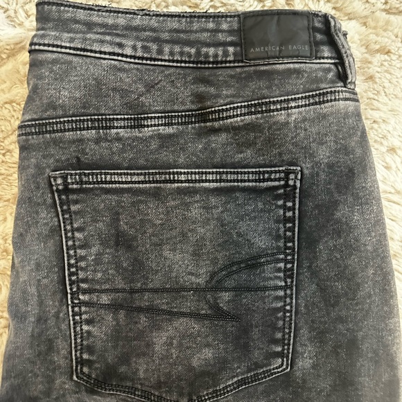Black/gray wash jeans very comfortable stretchy with a cuffed bottom. - Picture 3 of 6